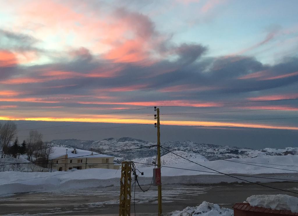 Stone Chalets Fārayyā Kültér fotó