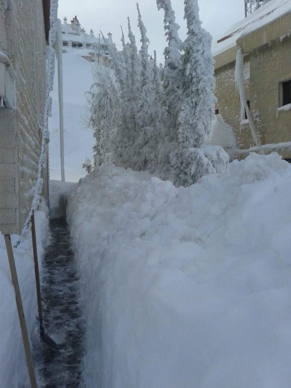 Stone Chalets Fārayyā Kültér fotó